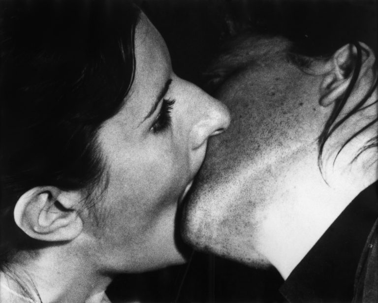 Ulay, Marina Abramović
Breathing In / Breathing Out, 1977
Video: Courtesy of the Marina Abramović Archives, LIMA Amsterdam
Photo: mumok - Museum moderner Kunst Stiftung Ludwig Wien, Schenkung aus Privatbesitz / donation from a
private collection 2005
© Courtesy of the Marina Abramović Archives / Bildrecht, Wien 2022