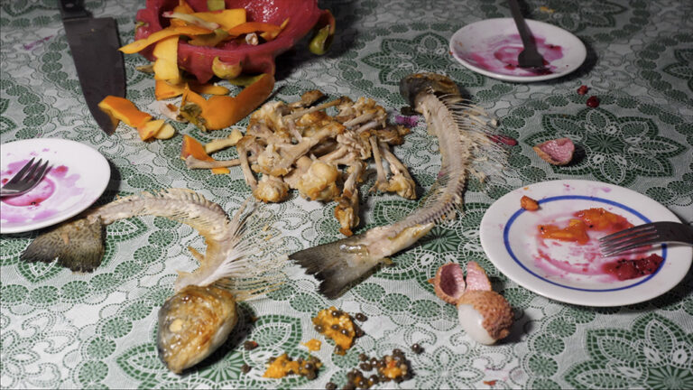 Mai Ling, Mai Ling Kocht 2: Eating as pleasure and protest, 2021, video still, © MAI LING