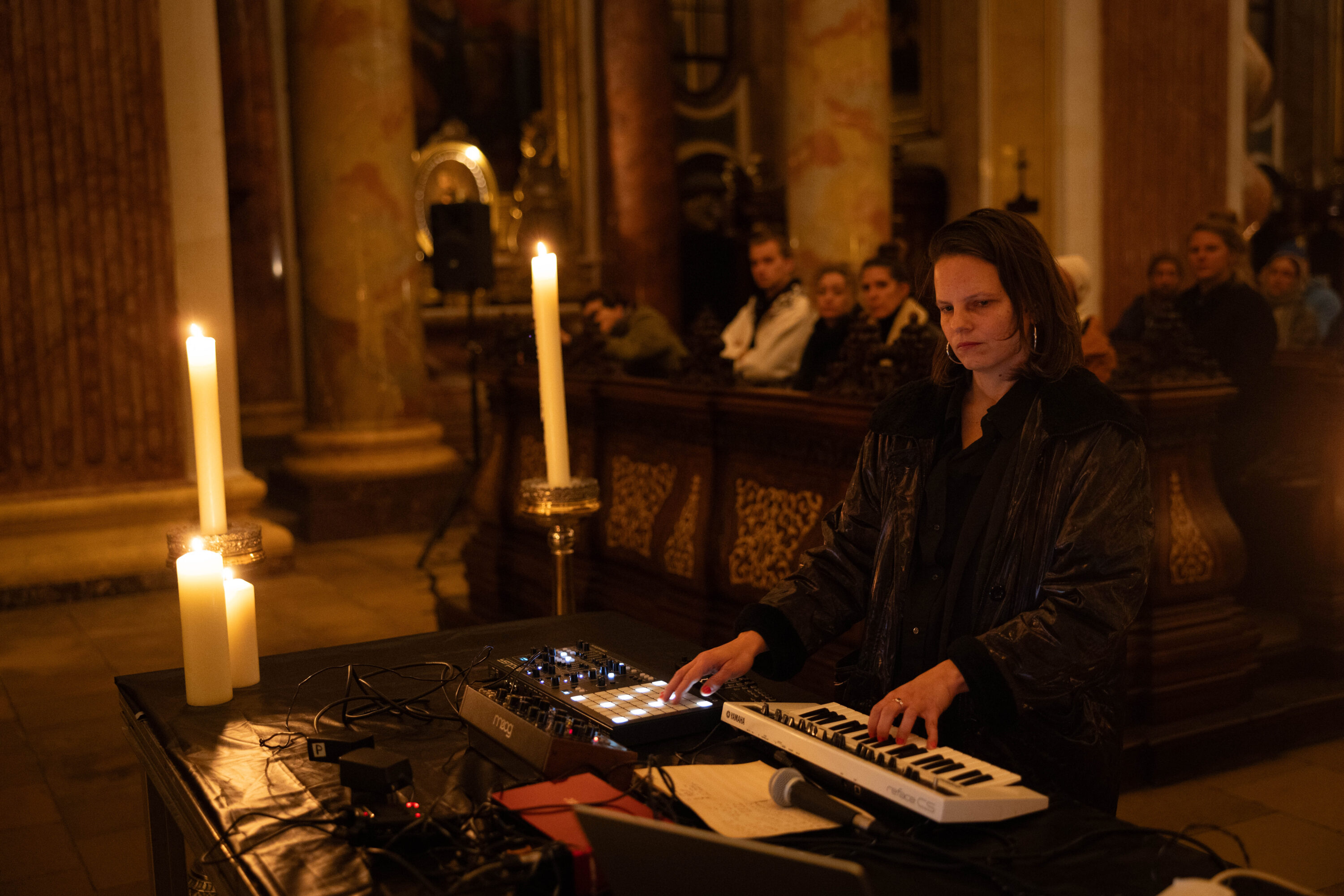 Vienna Art Week 2023: Nocturnal (Com)Passion Performance (Jesuitenkirche, 15.11.2023) Foto: eSeL.at - Lorenz Seidler