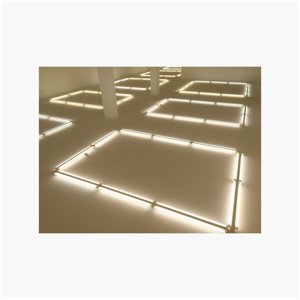  EXPERIMENTAL SET (CCA-27/04/2019), 2019, C-Print, 80×80cm
© Sigrid Kurz / Bildrecht Wien 